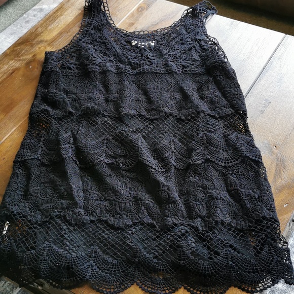 Crochet Scalloped dress - Picture 1 of 7